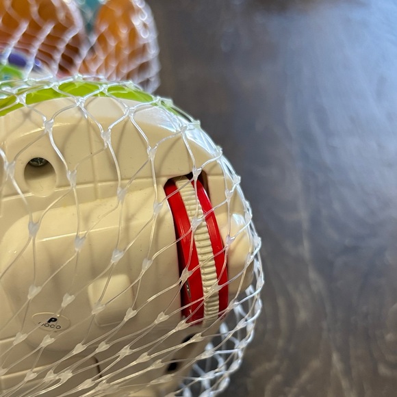 VTech Colorful Learning Bear with Sounds - Picture 8 of 9